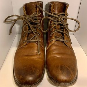 GUC Frye Tyler Leather Lace Up Brown Boots size 9